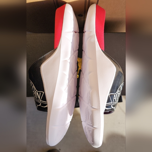 Air Jordan Hydro 7 "White", Size 12, Color Blk/Wht-Gym Red - Picture 9 of 9